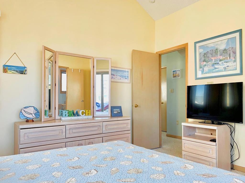 6905 Pleasure Avenue, Sea Isle City (Beach Front)