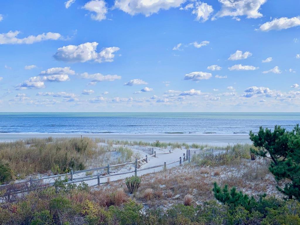 6905 Pleasure Avenue, Sea Isle City (Beach Front)