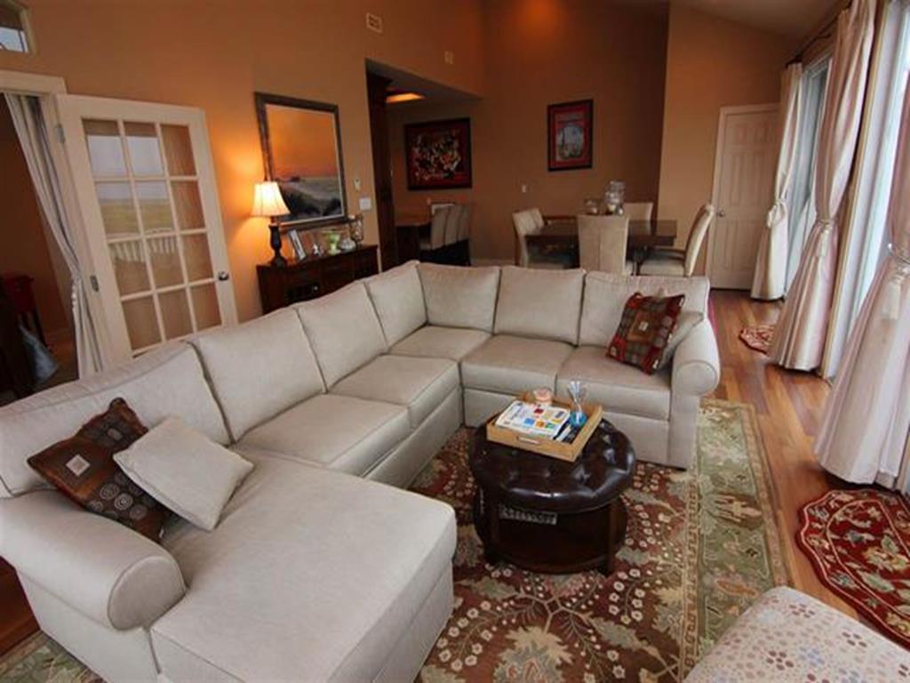 210 52nd Street | Photo 4