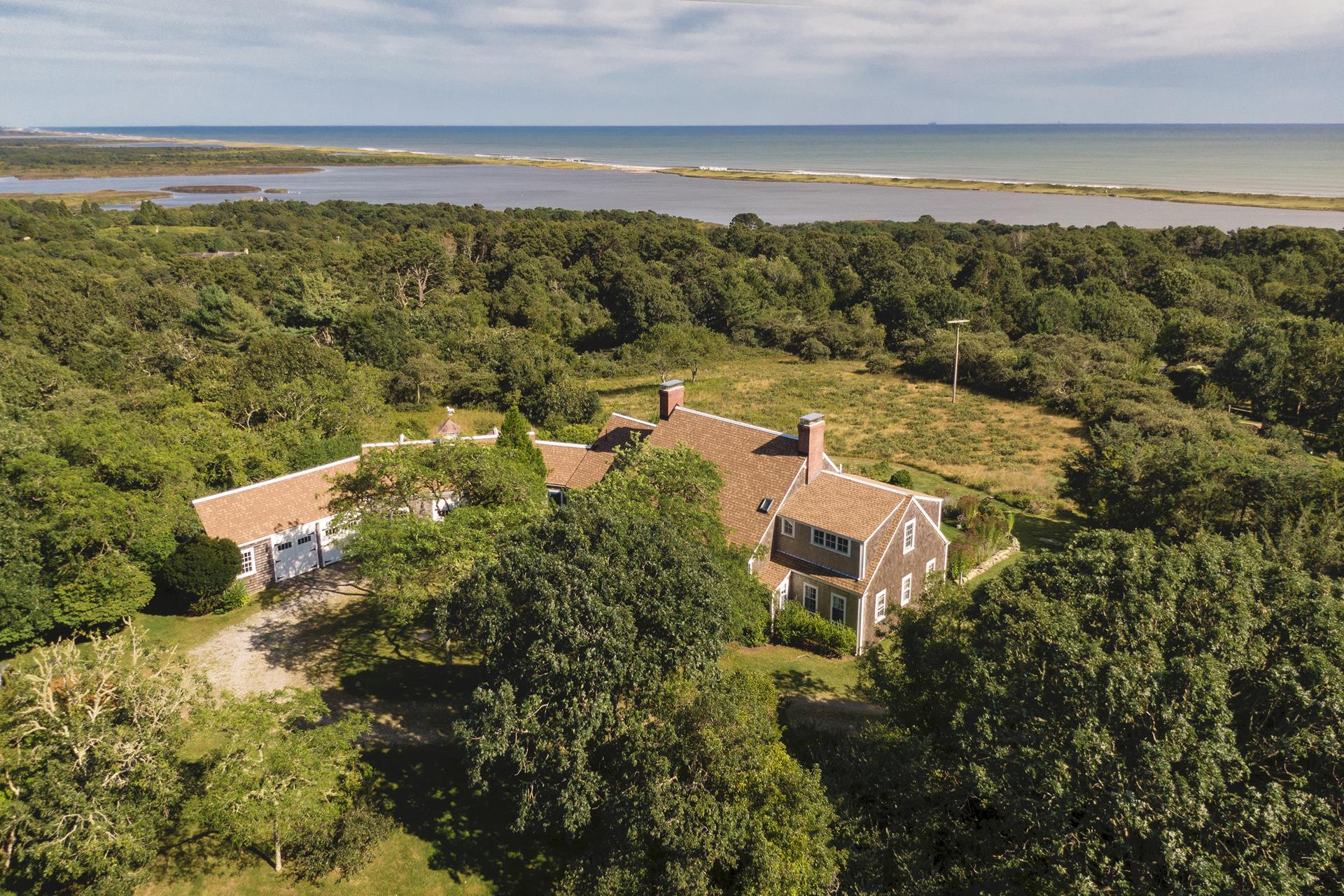 5 Wauwompauque Trail, Chilmark, MA 02535, Close to Conservation Land