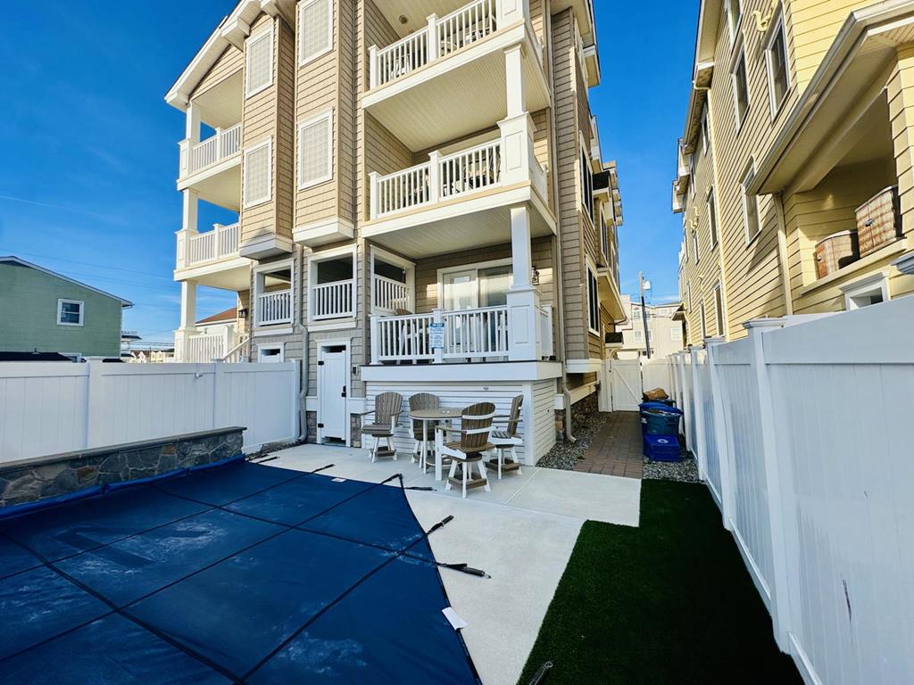 26 57th Street | Photo 4