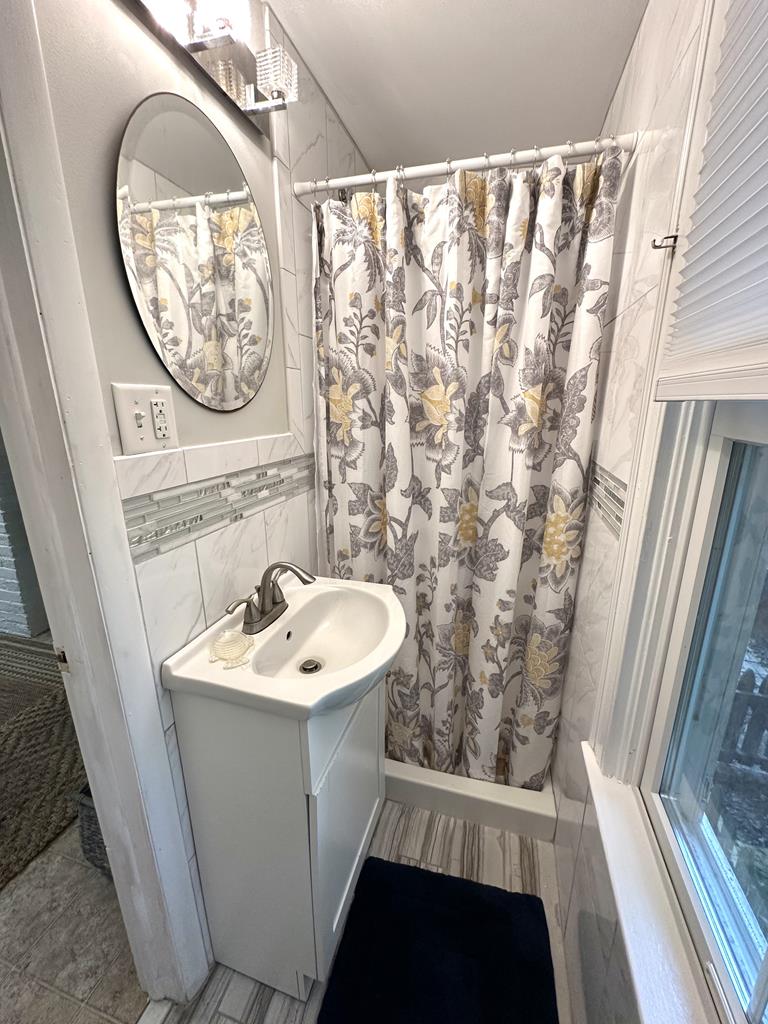 301 S Broadway! | Photo 14