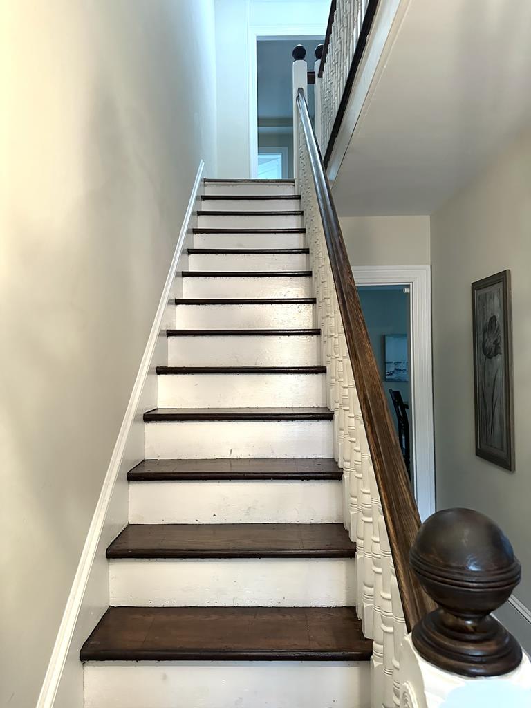 301 S Broadway! | Photo 15