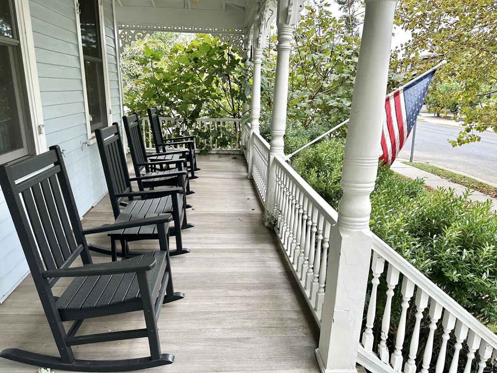 301 S Broadway! | Photo 4