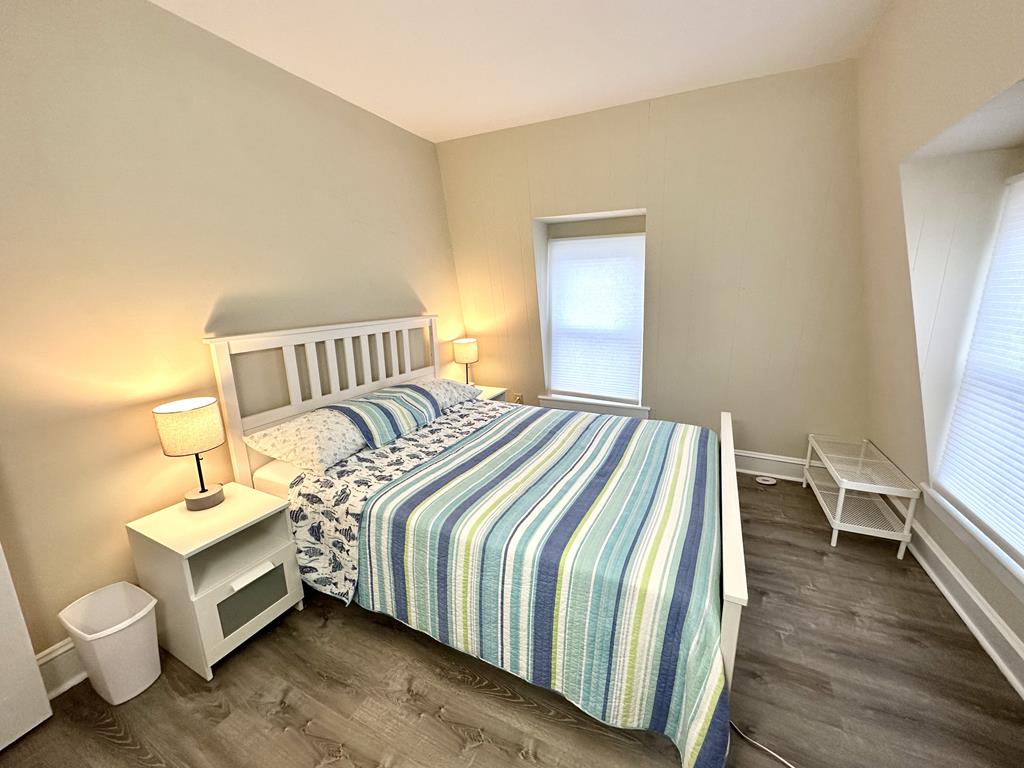 301 S Broadway! | Photo 27