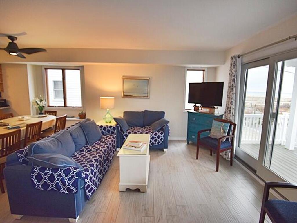 15 45th Street | Photo 3