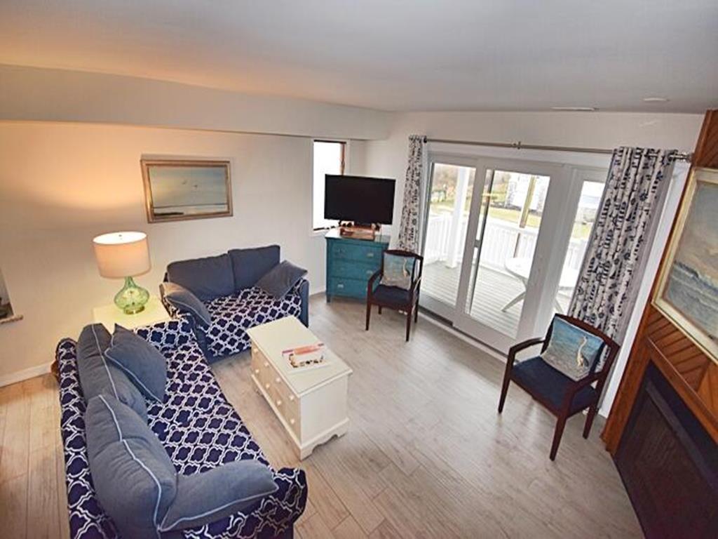 15 45th Street | Photo 4