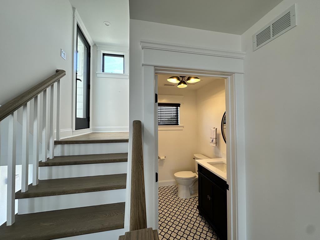 2111 Atlantic Avenue, Spray Beach (Ocean Block)