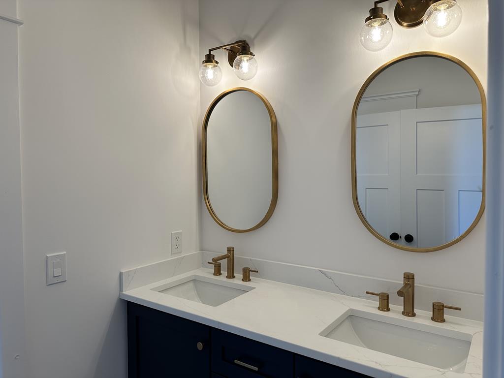 2111 Atlantic Avenue, Spray Beach (Ocean Block)