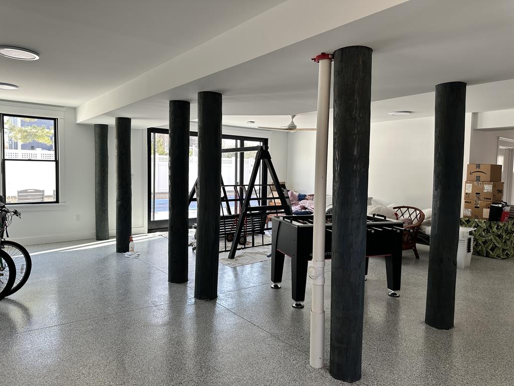 2111 Atlantic Avenue, Spray Beach (Ocean Block)