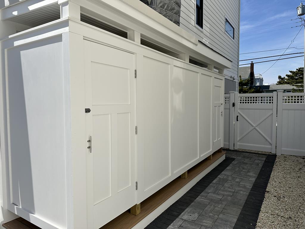 2111 Atlantic Avenue, Spray Beach (Ocean Block)