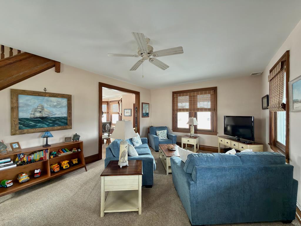 5717 Landis Avenue - 2nd & 3rd floors | Photo 4