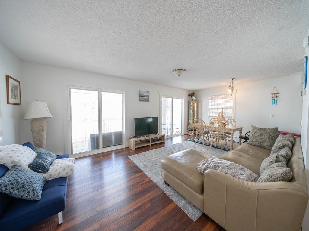 364 44th Street | Photo 3