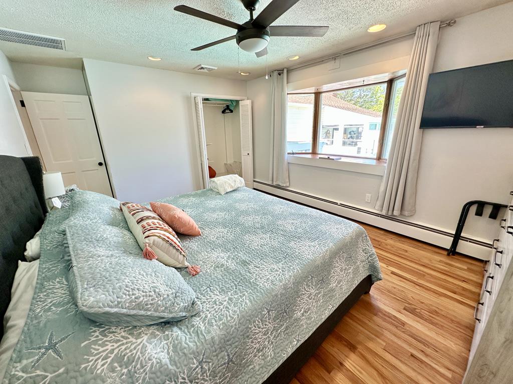 1061 Michgian - Heated Pool - Sleeps 12! | Photo 18