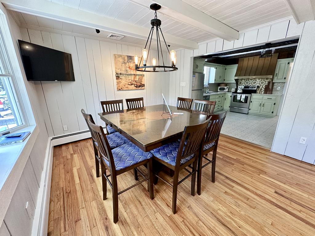 1061 Michgian - Heated Pool - Sleeps 12! | Photo 6