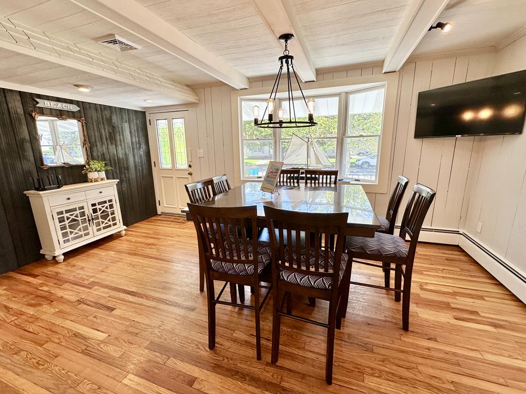 1061 Michgian - Heated Pool - Sleeps 12! | Photo 7