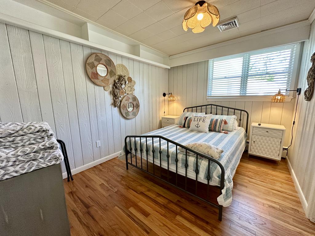 1061 Michgian - Heated Pool - Sleeps 12! | Photo 11