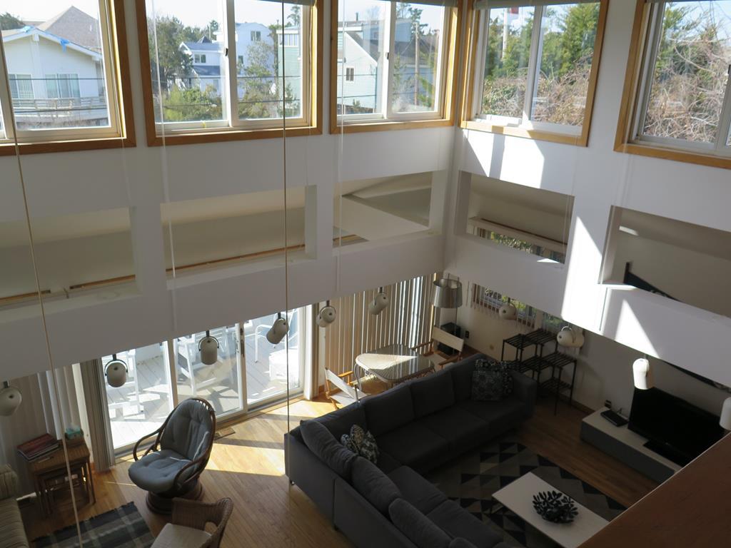 207 Lincoln Avenue | Photo 3