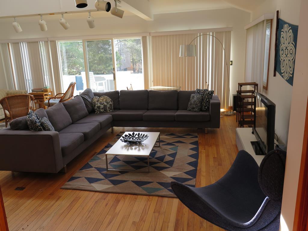 207 Lincoln Avenue | Photo 4