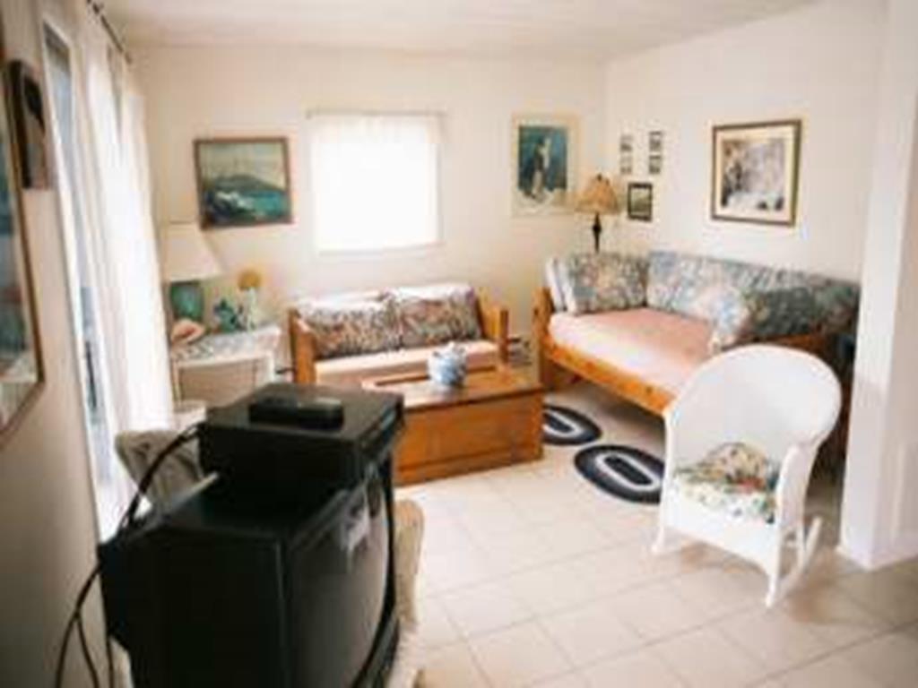 203 Whilldin Avenue, 1st Floor | Photo 4