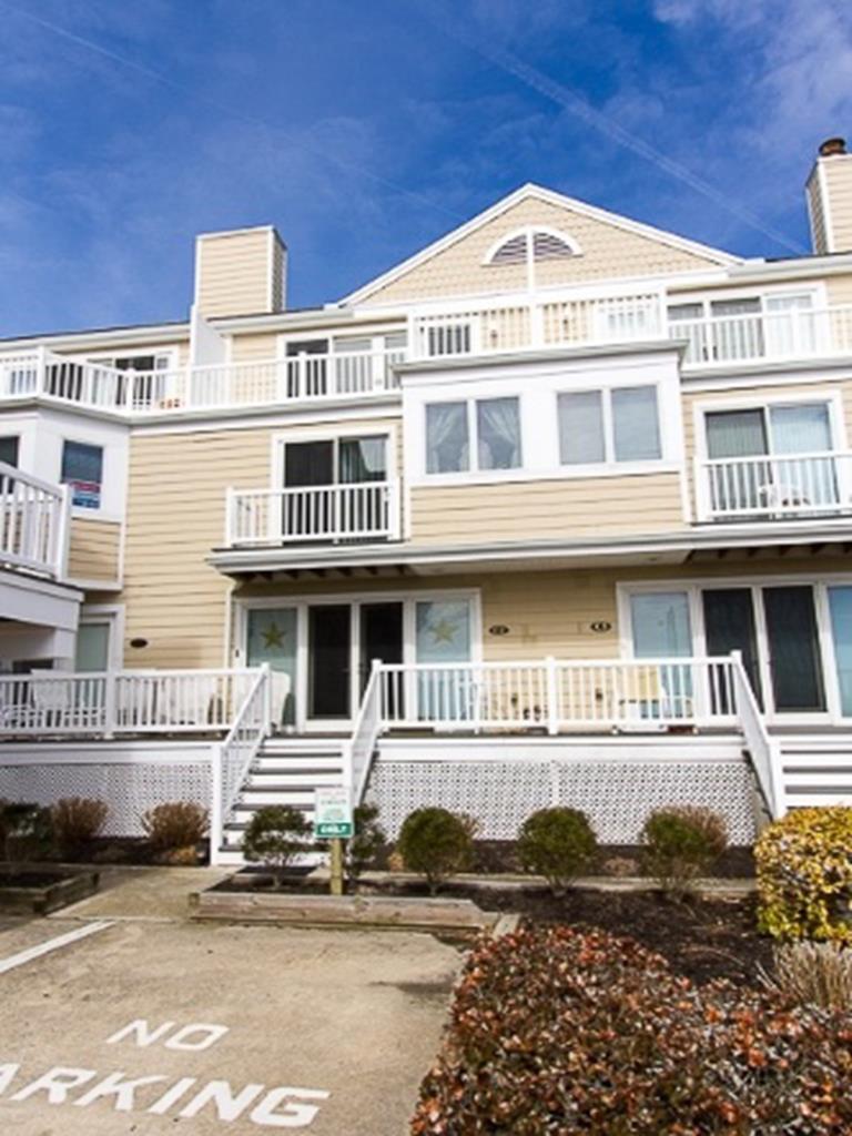 1107 Beach Avenue C2 | Photo 3