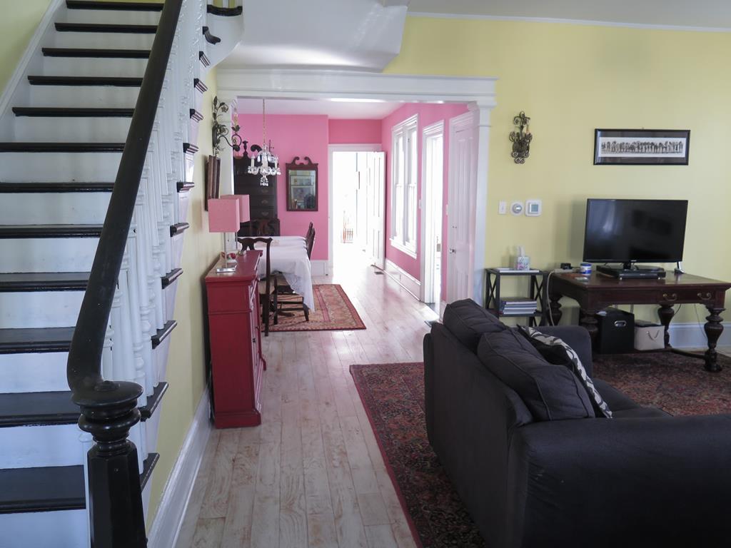 216 North Street | Photo 3