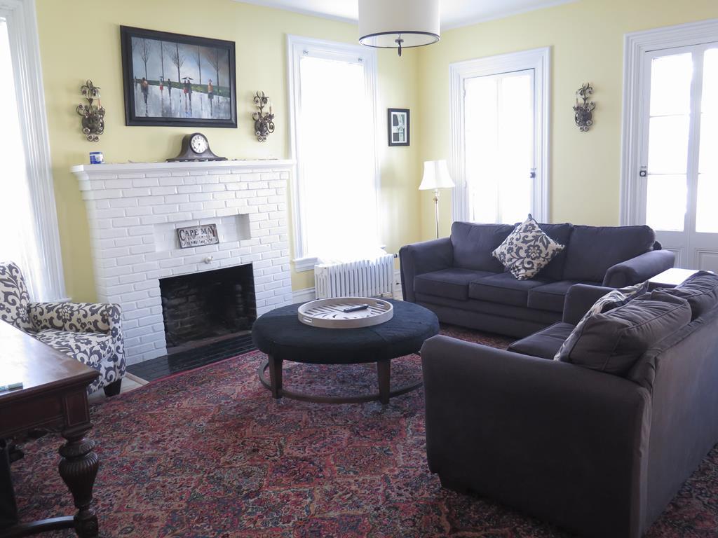 216 North Street | Photo 4