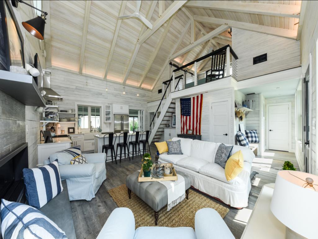 13 Douglass Avenue | Photo 4