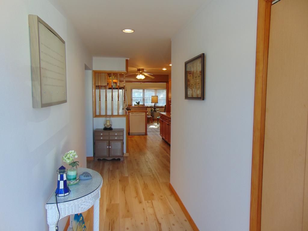130 Walnut Avenue | Photo 3