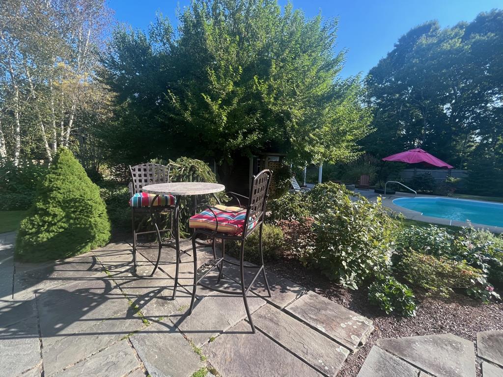 7 Polaris Drive, Mashpee, MA Directions, maps, photos and amenities