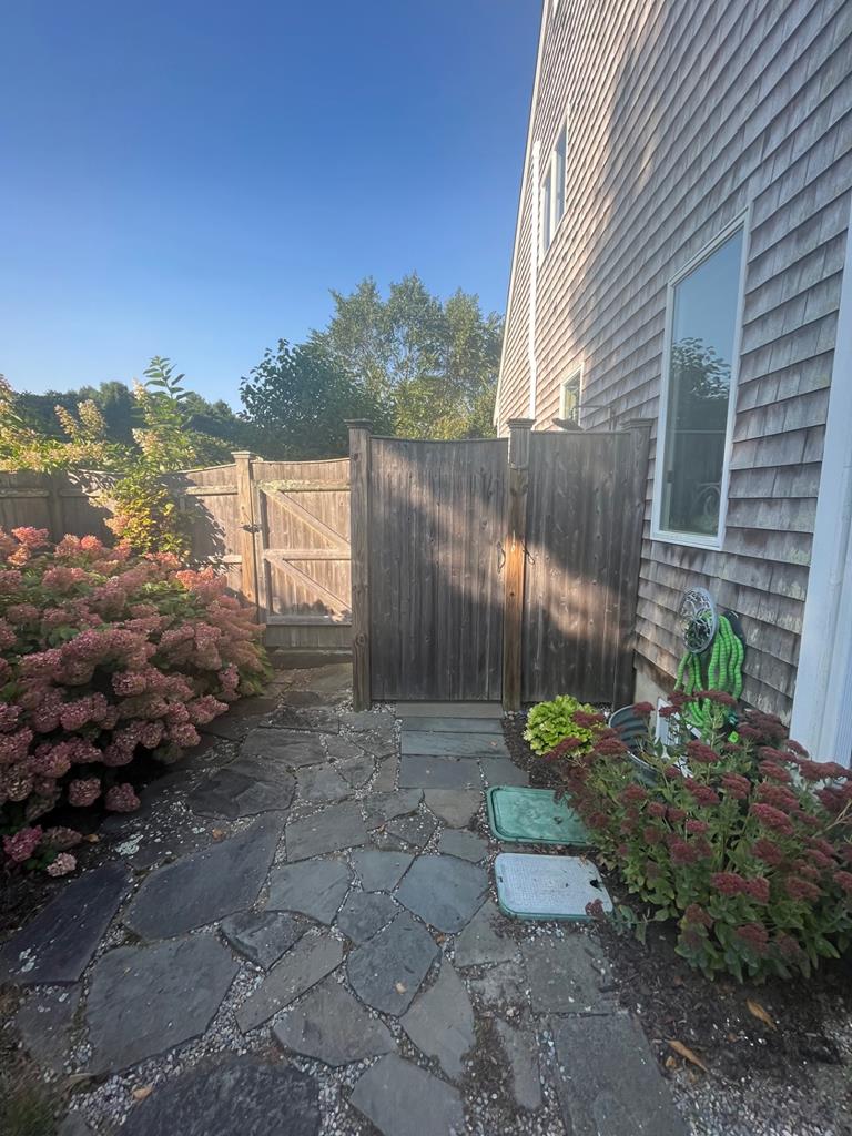 7 Polaris Drive, Mashpee, MA Directions, maps, photos and amenities
