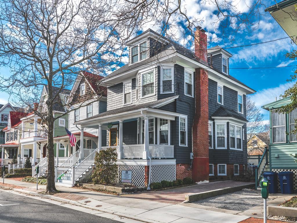 513 Hughes Street | Photo 3