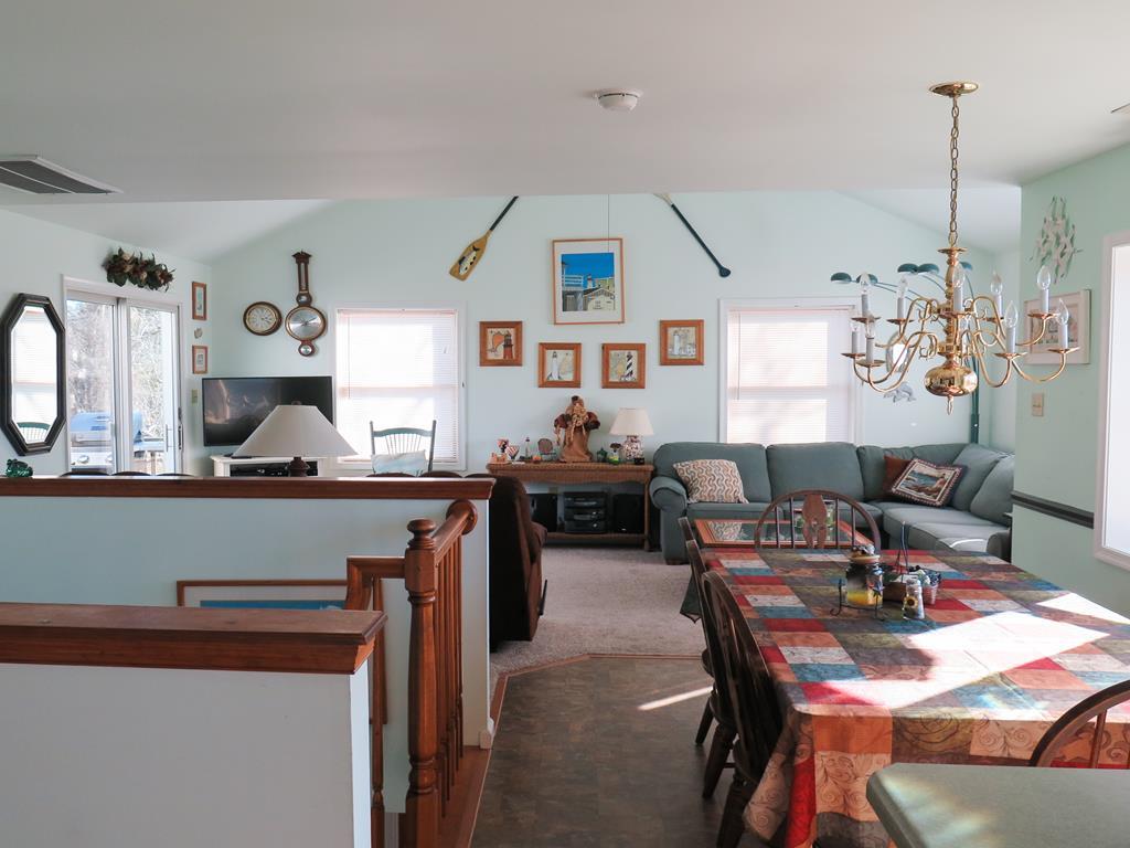 613 Lighthouse Avenue | Photo 3