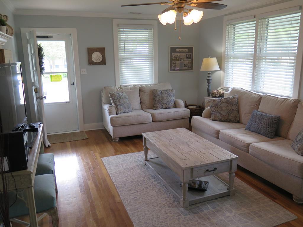 957 Sewell Avenue | Photo 4