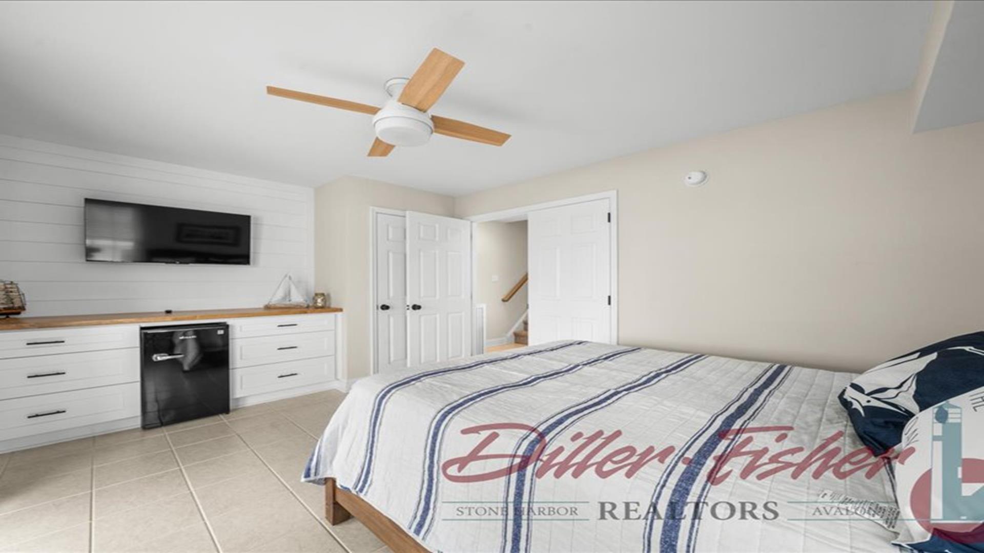 290 33rd street, Avalon (Mid-Island)