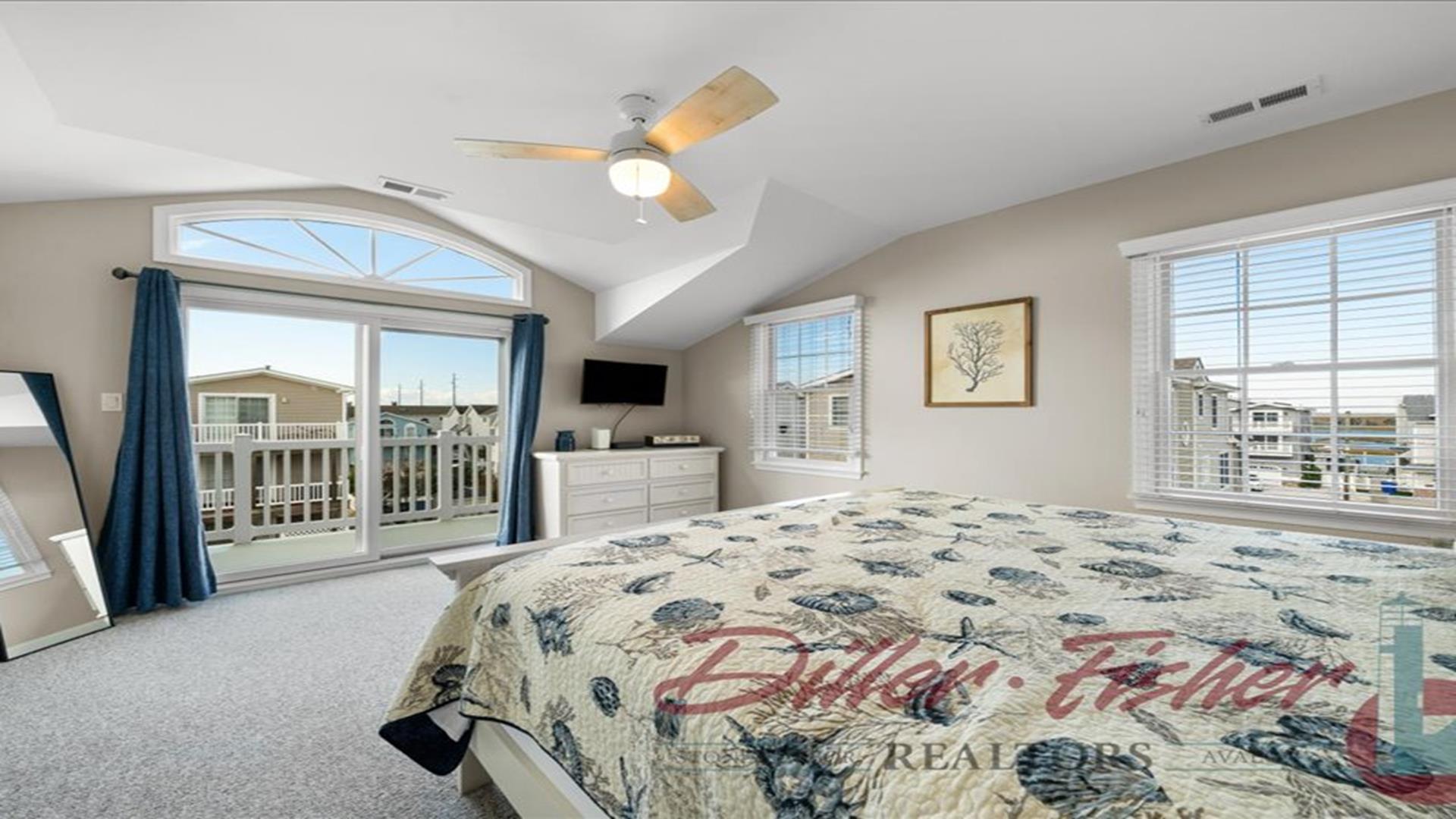 290 33rd street, Avalon (Mid-Island)