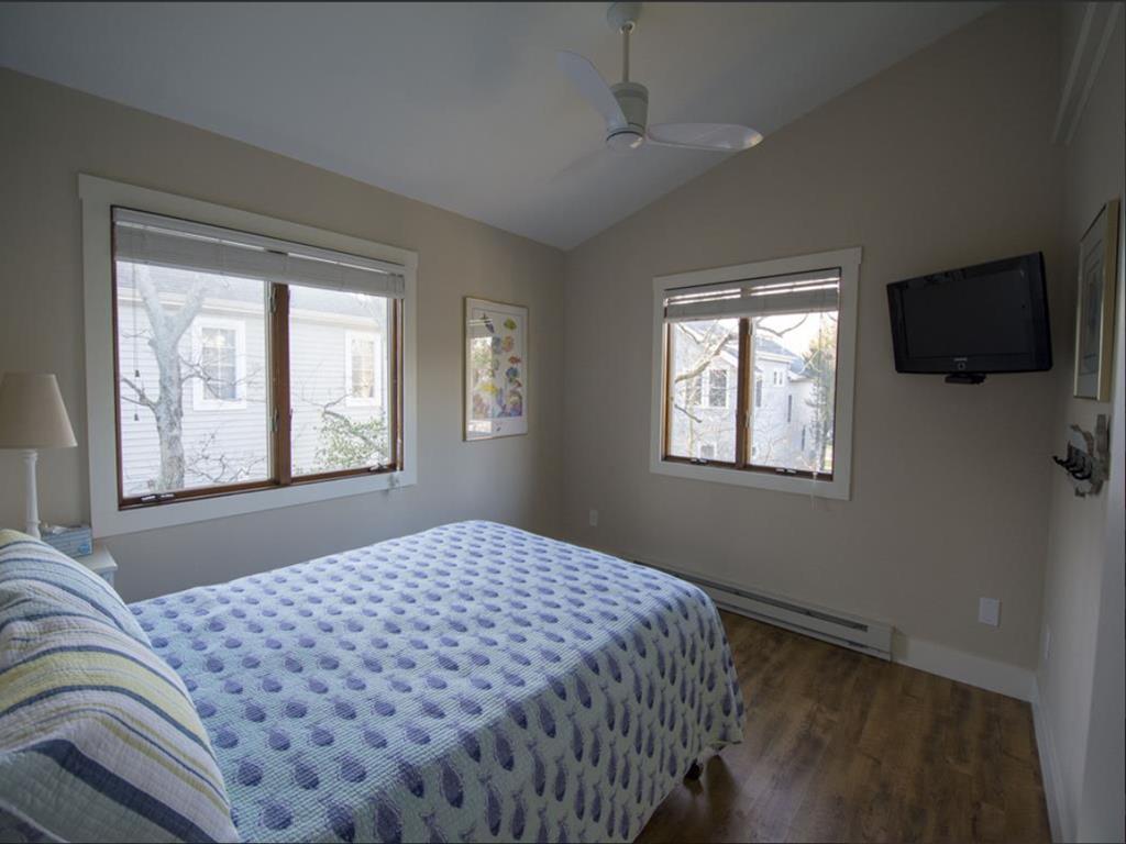 The Nest - 309 Alexander Avenue | Photo 13