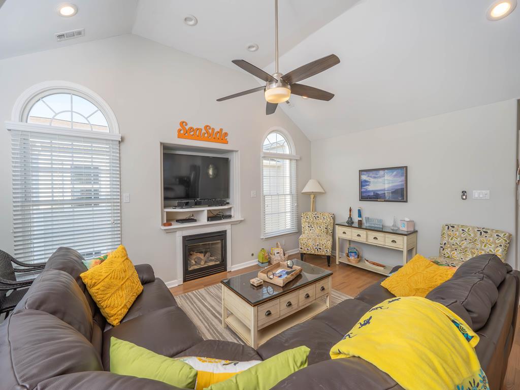 28 62nd Street | Photo 3