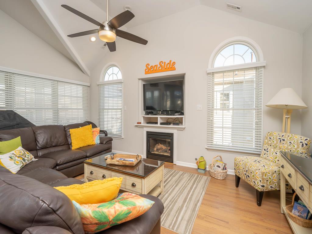 28 62nd Street | Photo 4