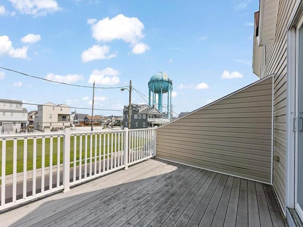 220 40th Street East, Sea Isle City (Center)