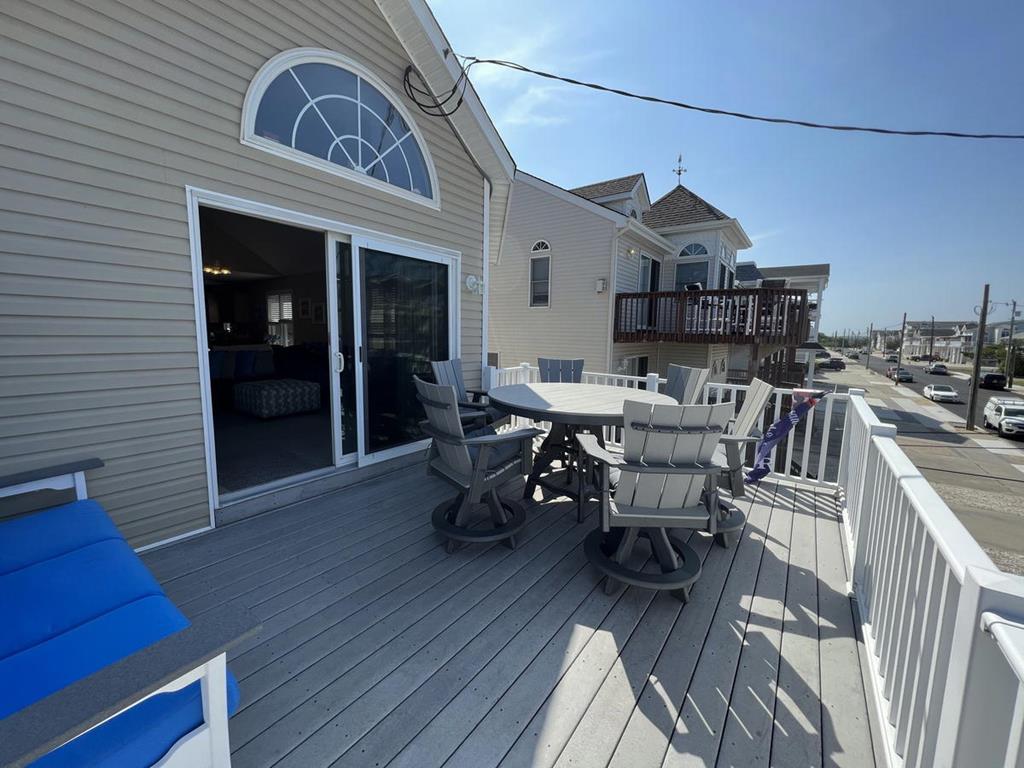 220 40th Street West, Sea Isle City (Center)