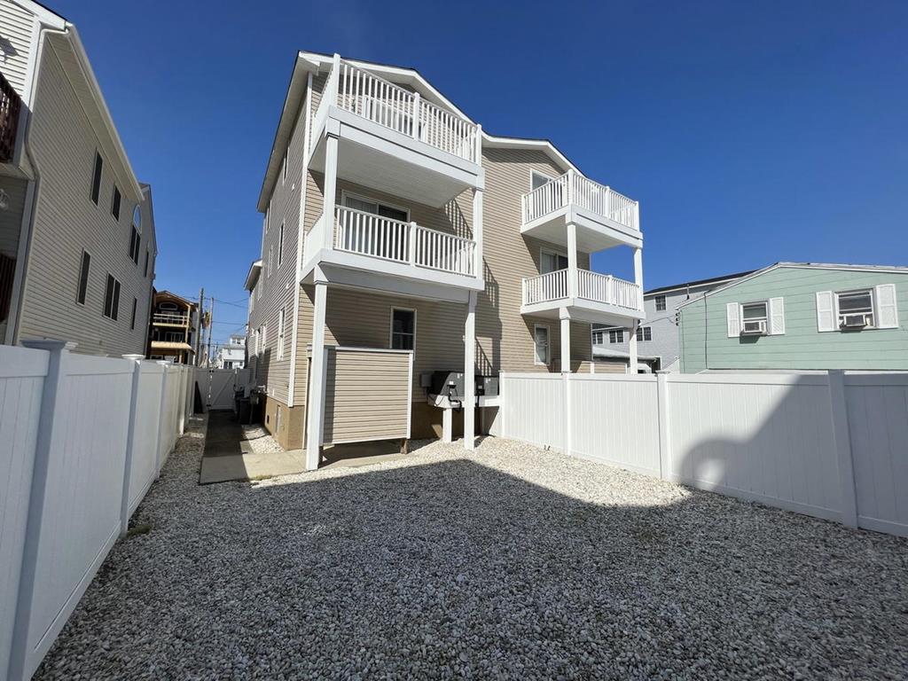 220 40th Street West, Sea Isle City (Center)