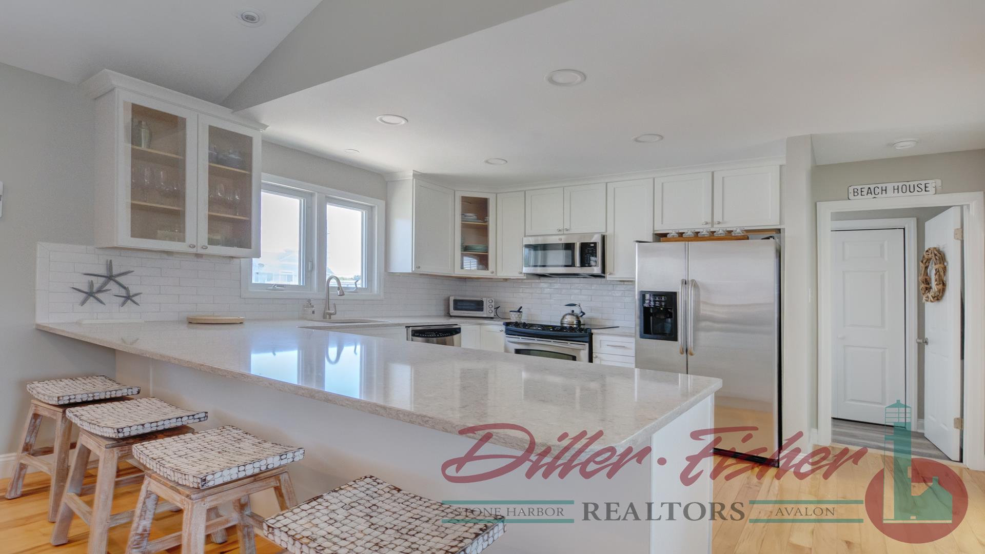 252 89th Street South, Stone Harbor (Mid-Island)