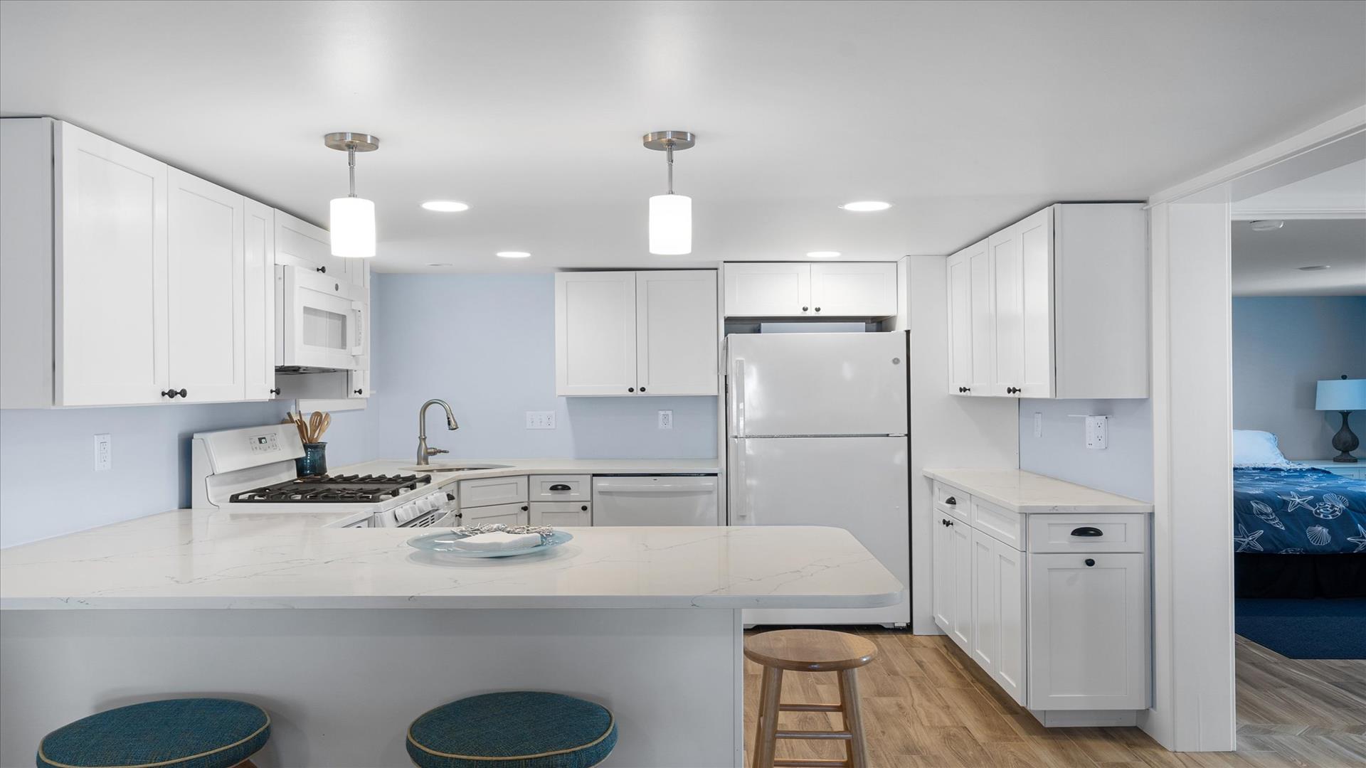 249 108th Street, Stone Harbor (Mid-Island) - Picture 2