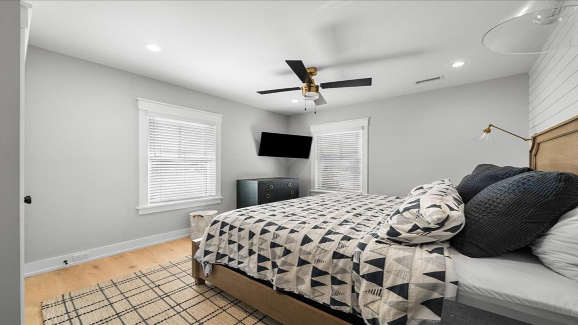 185 78th Street, Avalon (Beach Block)