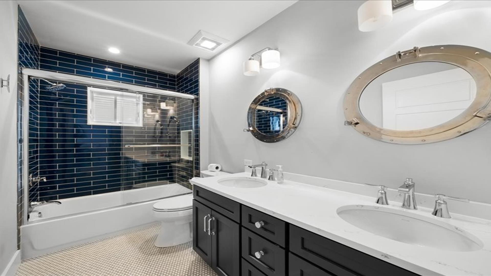 185 78th Street, Avalon (Beach Block)