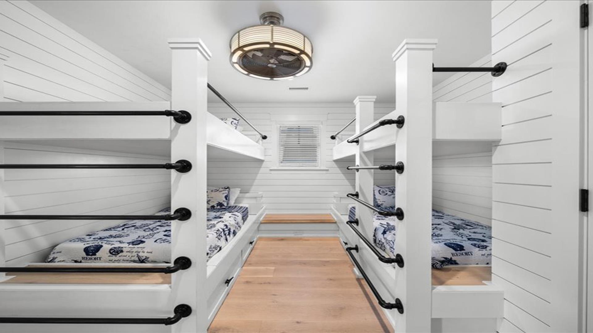 185 78th Street, Avalon (Beach Block)