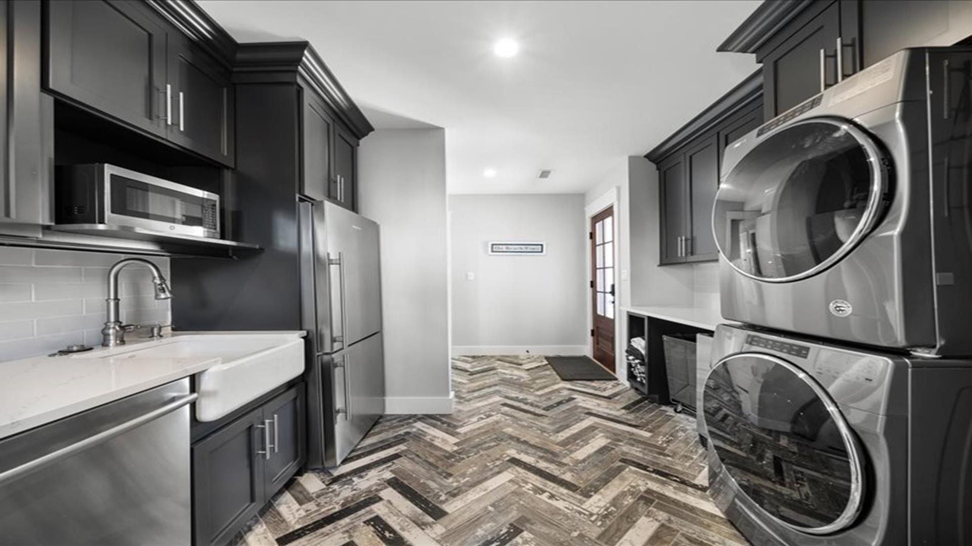 185 78th Street, Avalon (Beach Block)