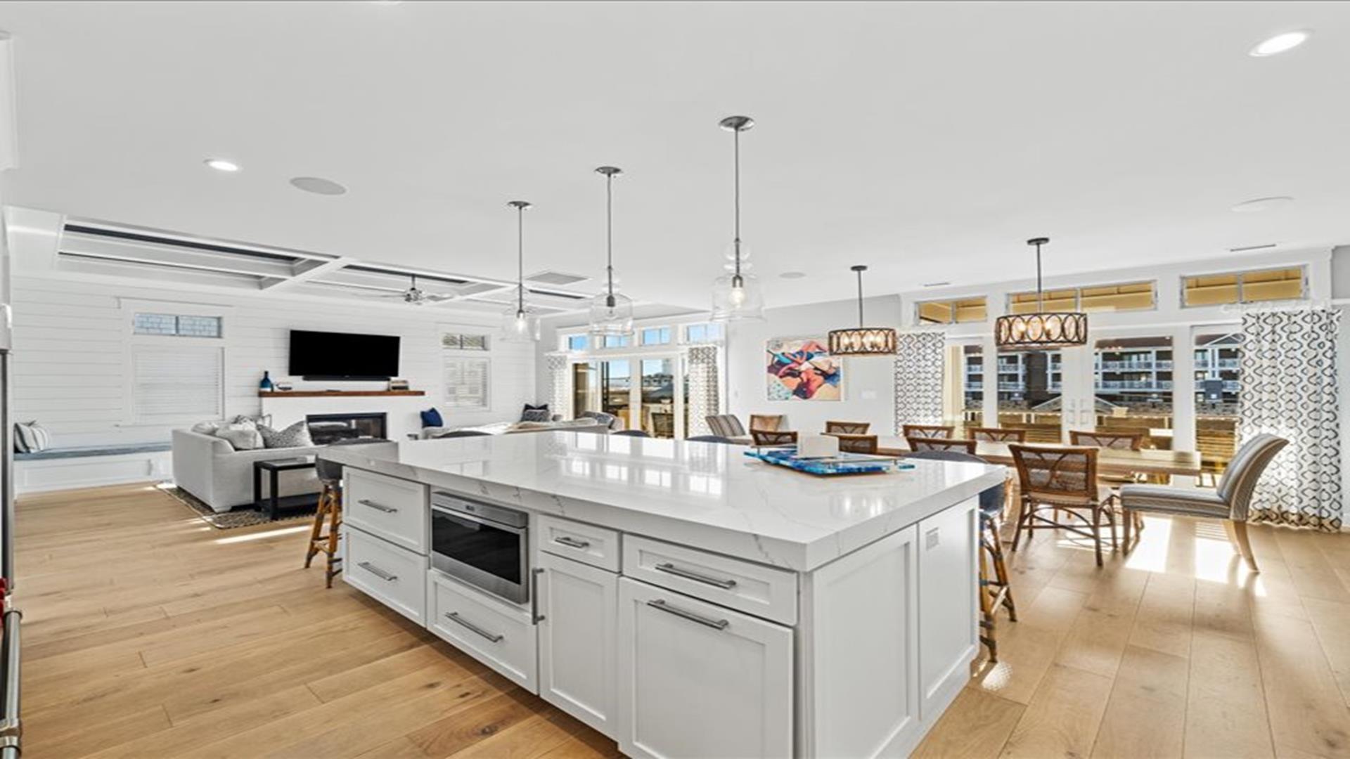 185 78th Street, Avalon (Beach Block)