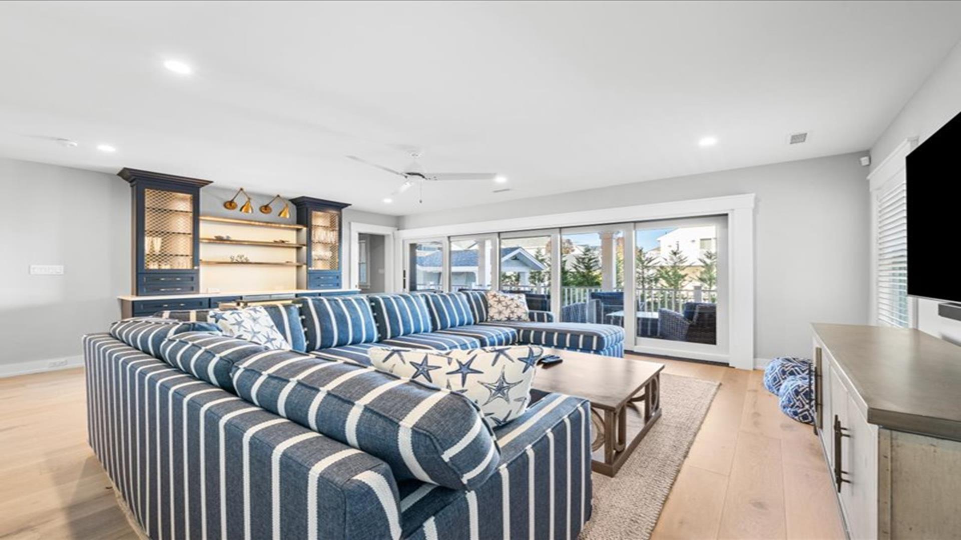 185 78th Street, Avalon (Beach Block)